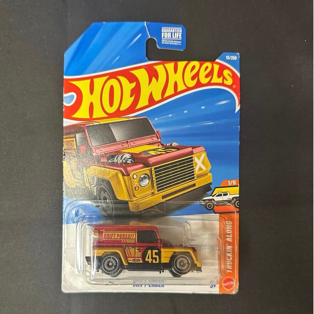 Hot Wheels Drift-Ender Truckin' Along 2026 Land Rover Defender (#1)